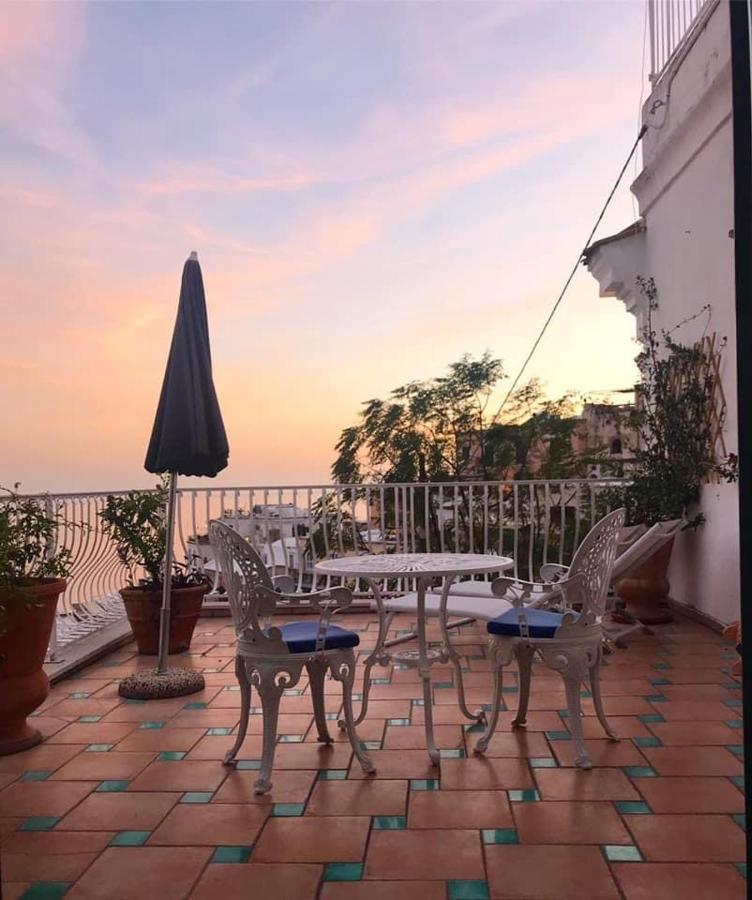 Hotel Villa Delle Palme In Positano Ngoại thất bức ảnh